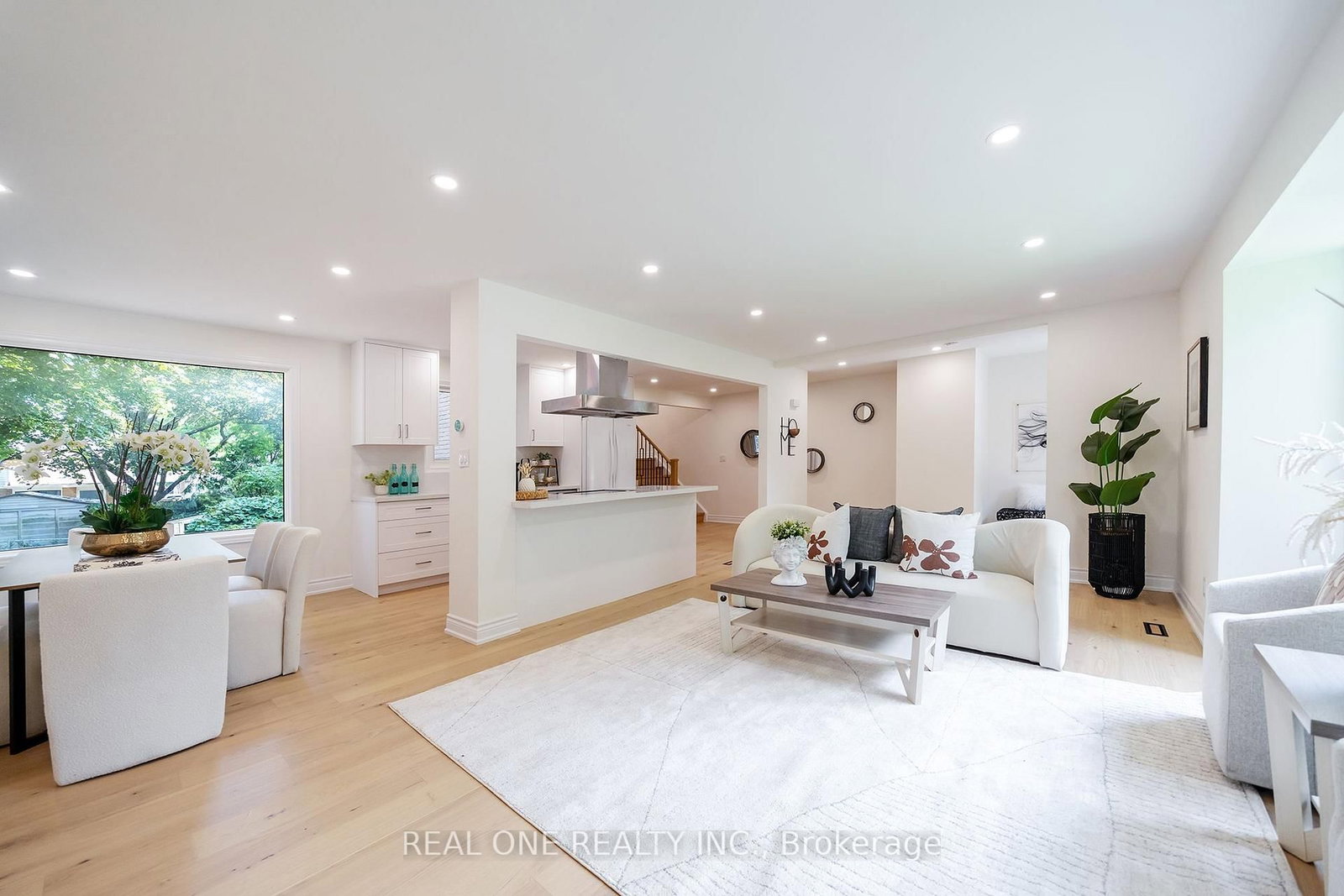 3148 Bentworth Drive • Burlington, ON photo 16