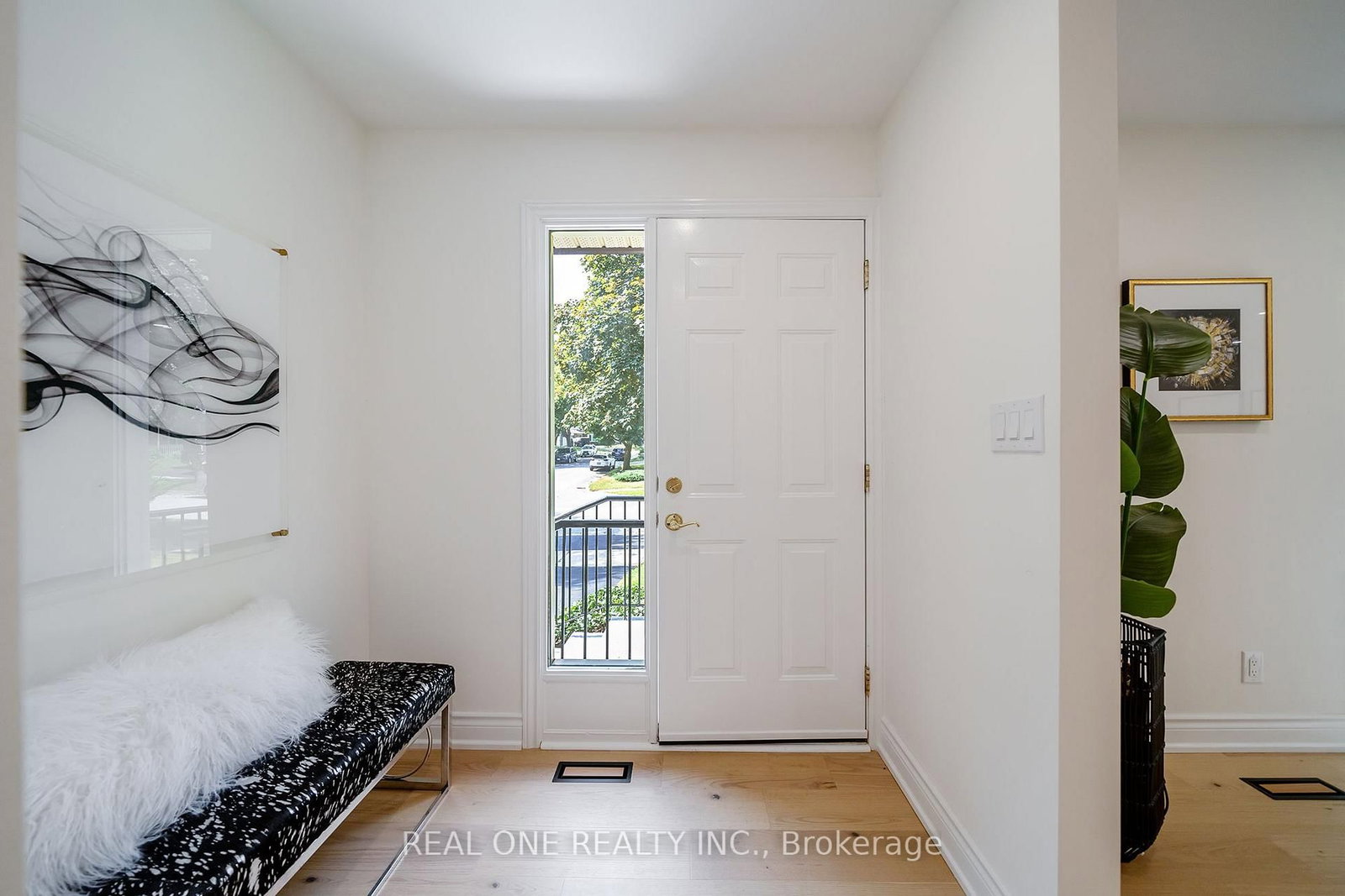 3148 Bentworth Drive • Burlington, ON photo 19