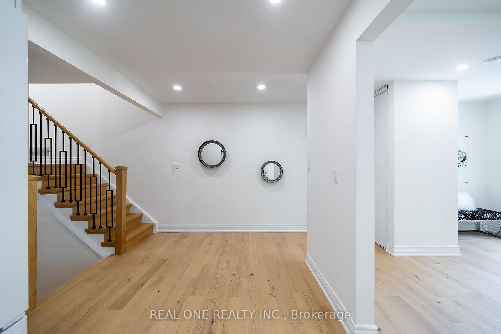 3148 Bentworth Drive • Burlington, ON photo 20