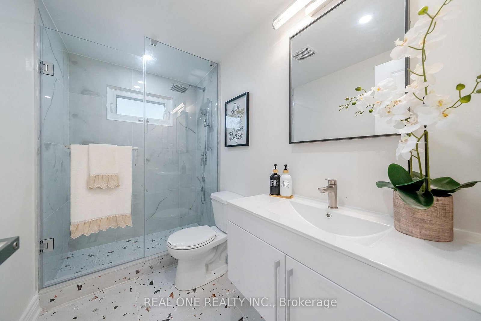 3148 Bentworth Drive • Burlington, ON photo 28