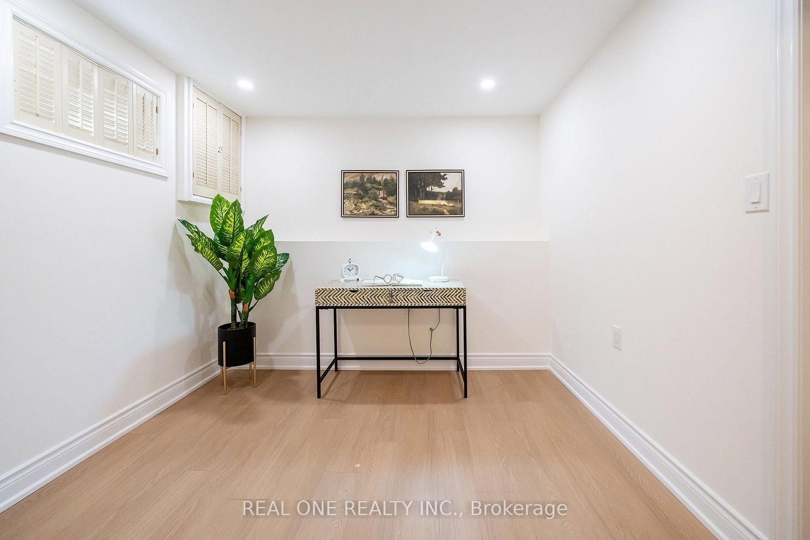 3148 Bentworth Drive • Burlington, ON photo 32