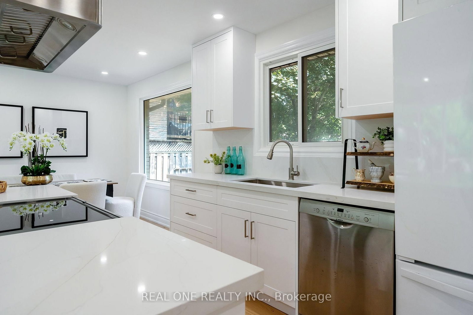3148 Bentworth Drive • Burlington, ON photo 37
