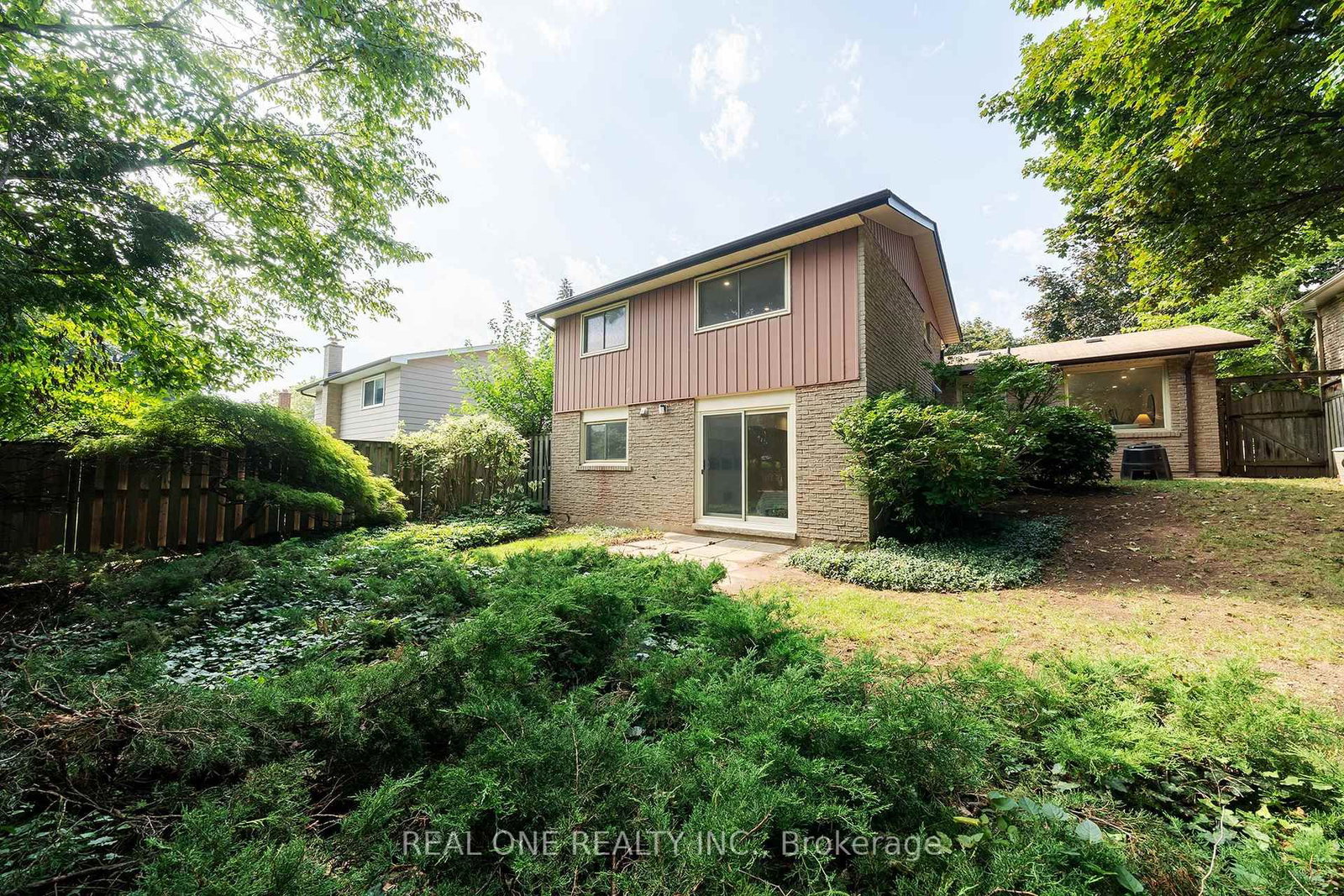 3148 Bentworth Drive • Burlington, ON photo 38