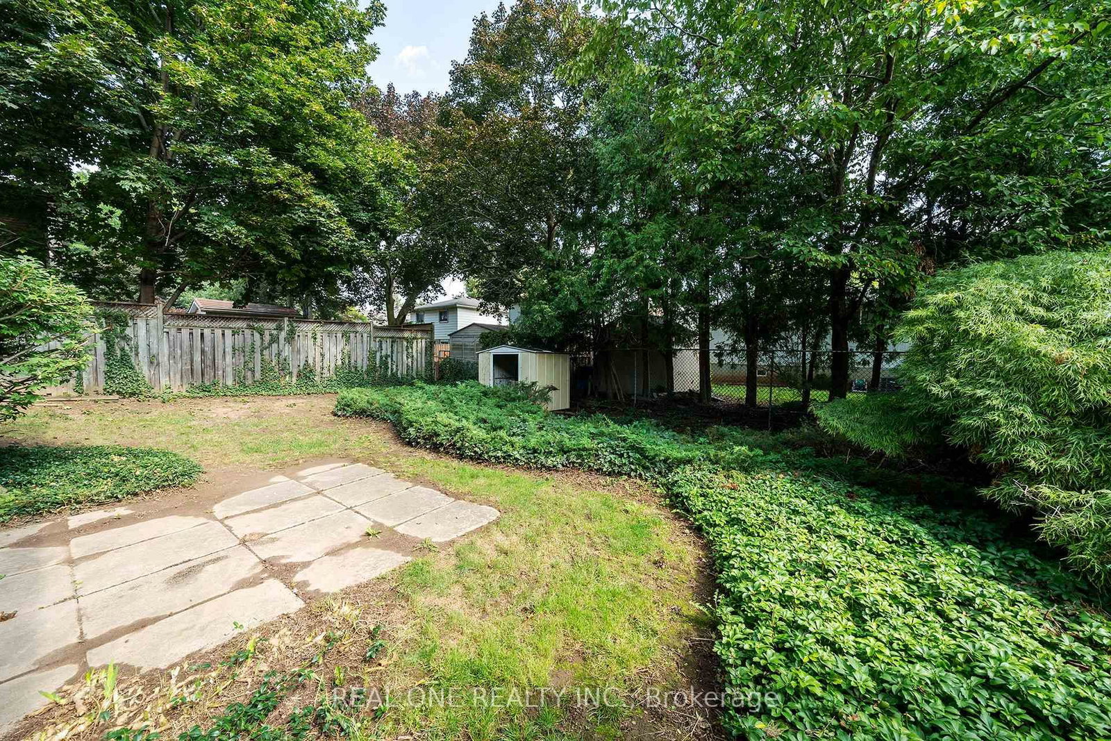 3148 Bentworth Drive • Burlington, ON photo 39