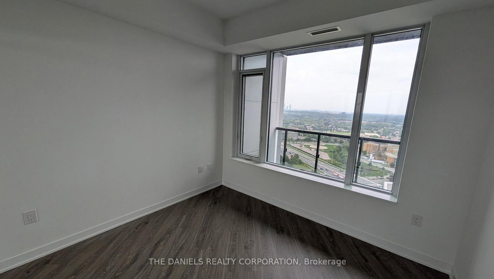 2495 Eglinton Mississauga,ON L5M 2V8 — Photo 9