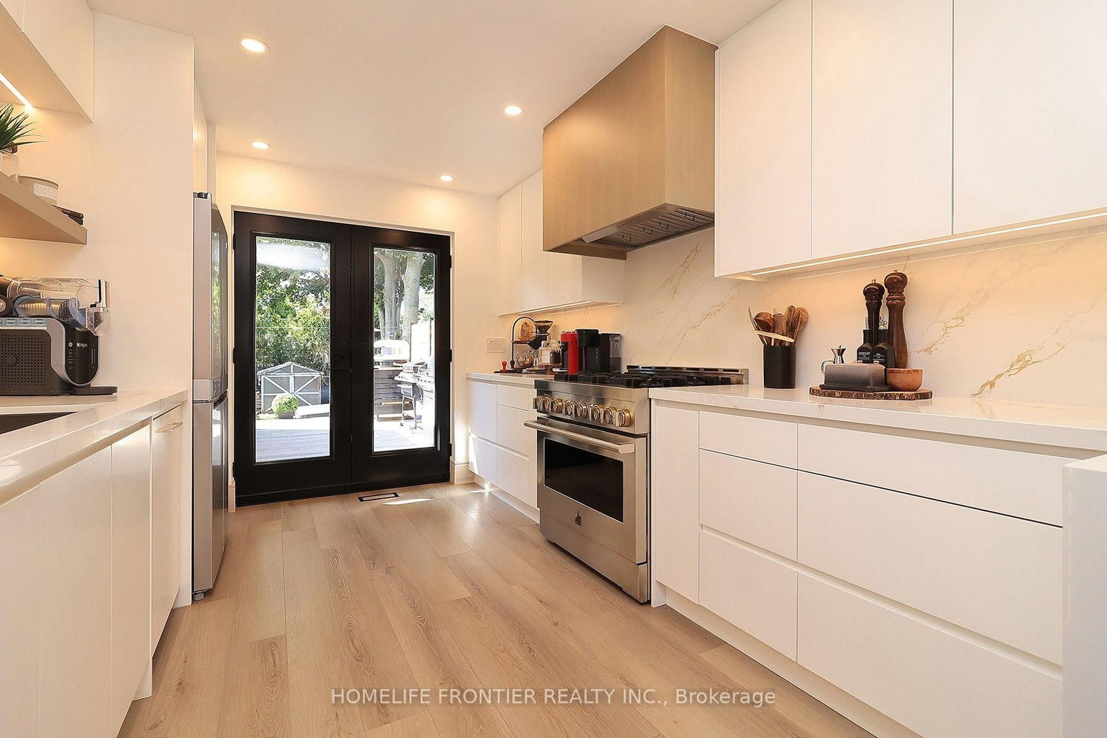 23 Whaley Drive • Toronto, ON photo 9