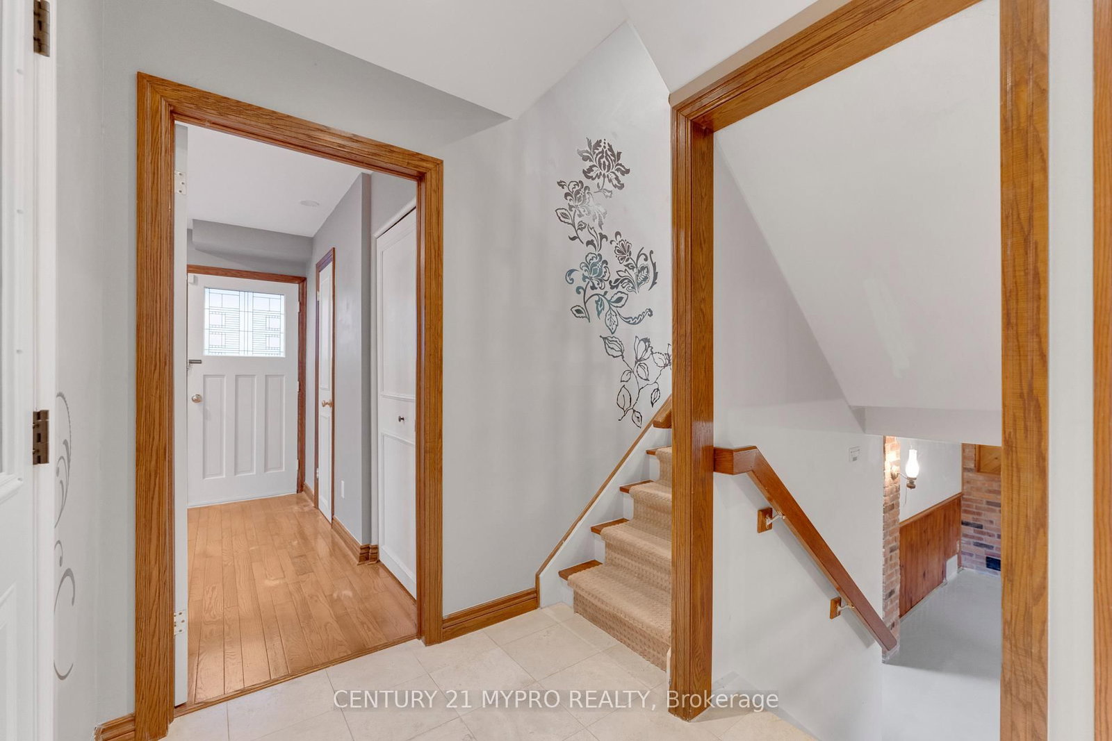 1242 Richards Crescent • Oakville, ON photo 10