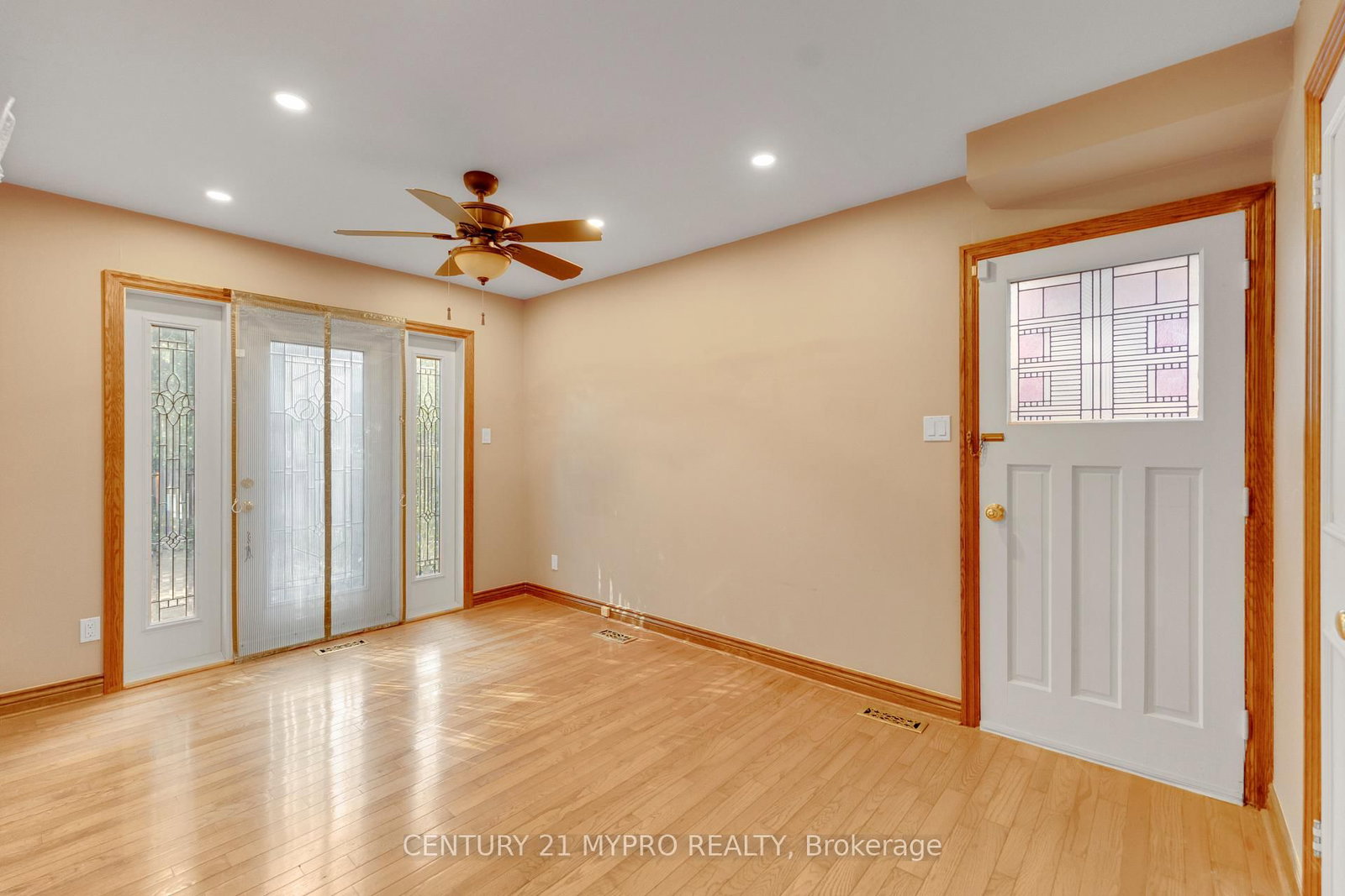 1242 Richards Crescent • Oakville, ON photo 12