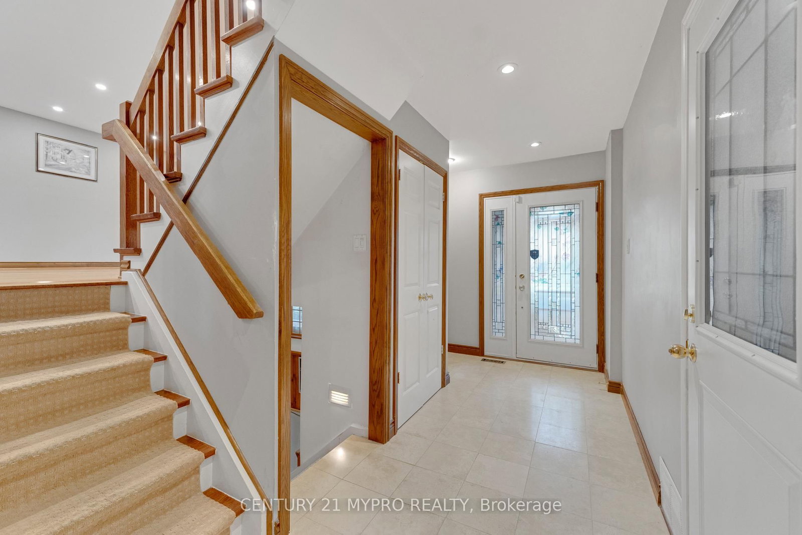 1242 Richards Crescent • Oakville, ON photo 9