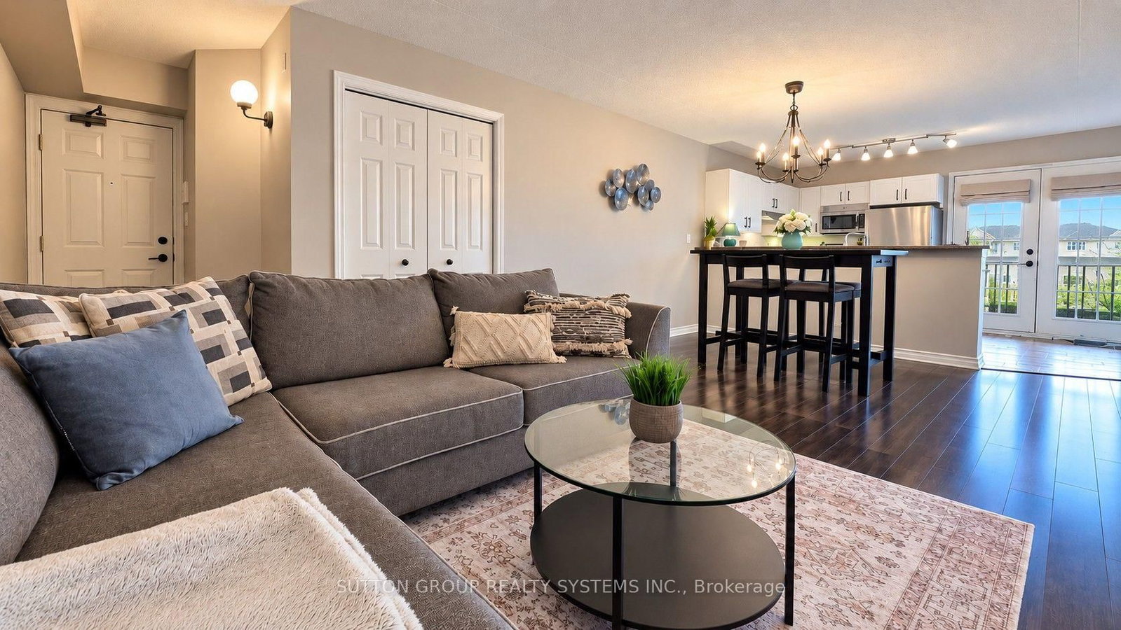 4005 Kilmer Drive • #301 • Burlington, ON photo 4
