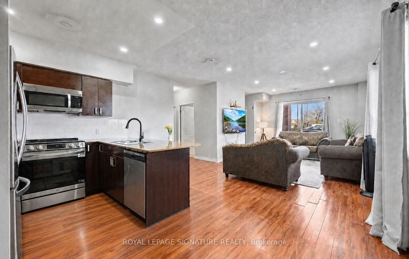 7405 Goreway Drive • #104 • Mississauga, ON photo 11