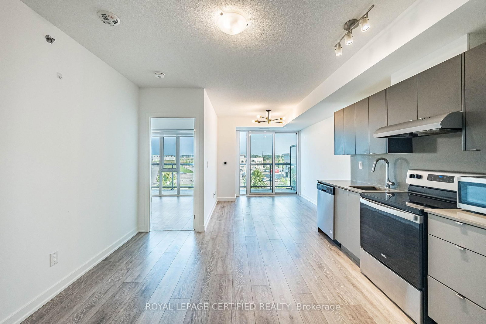 3210 Dakota Common • #A410 • Burlington, ON photo 14