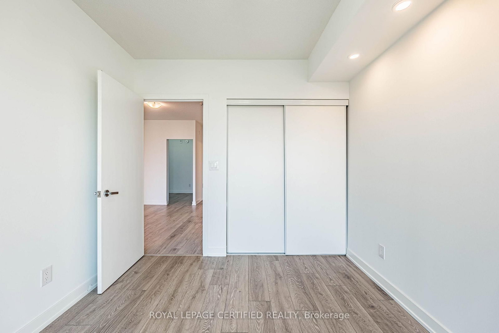 3210 Dakota Common • #A410 • Burlington, ON photo 23