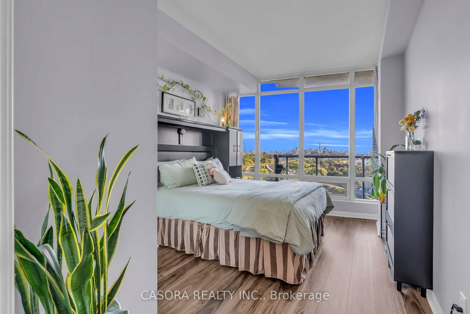 15 Windermere Avenue • #1207 • Toronto, ON photo 14