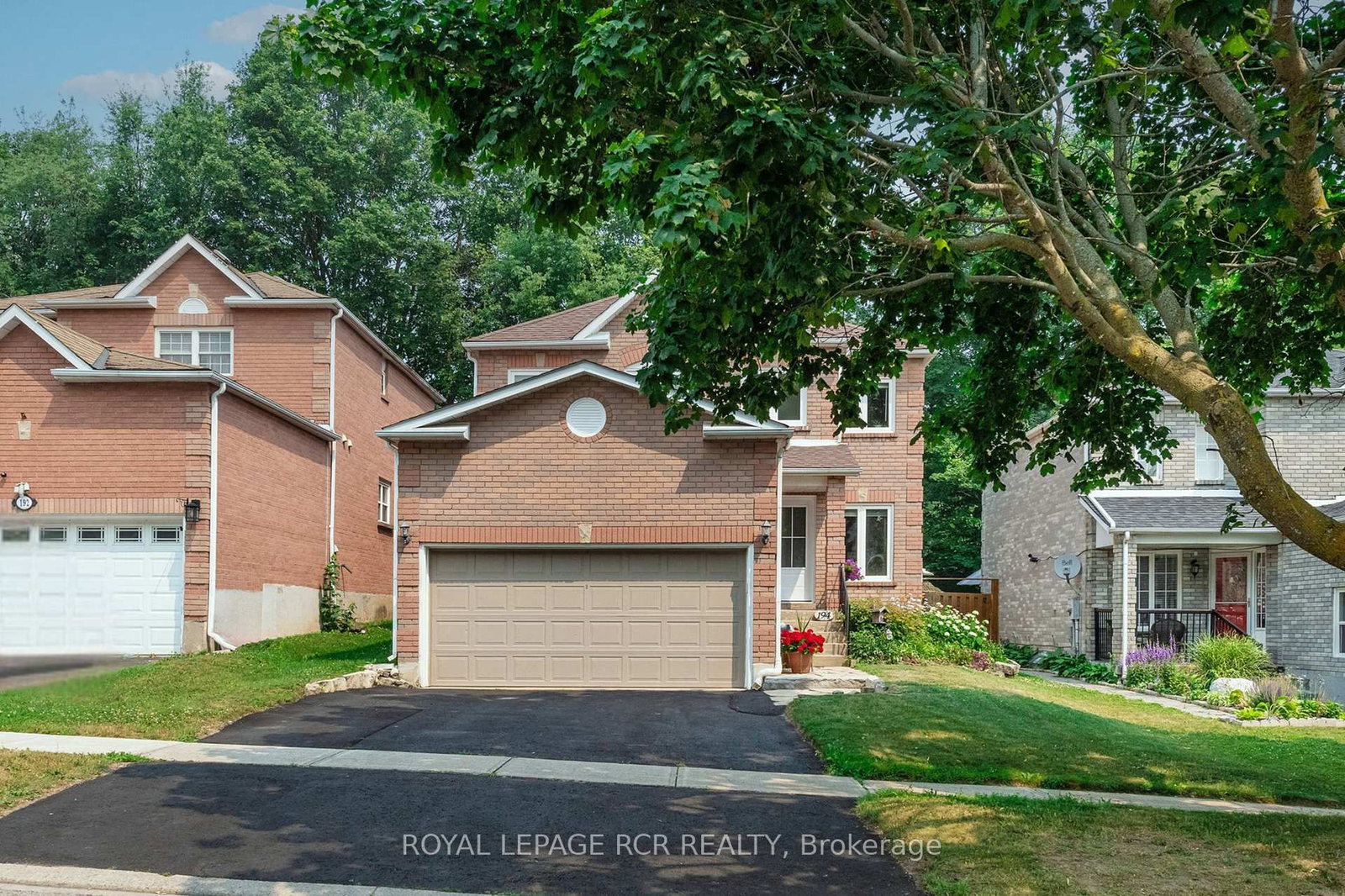 194 Lisa Marie Drive • Orangeville, ON photo 1