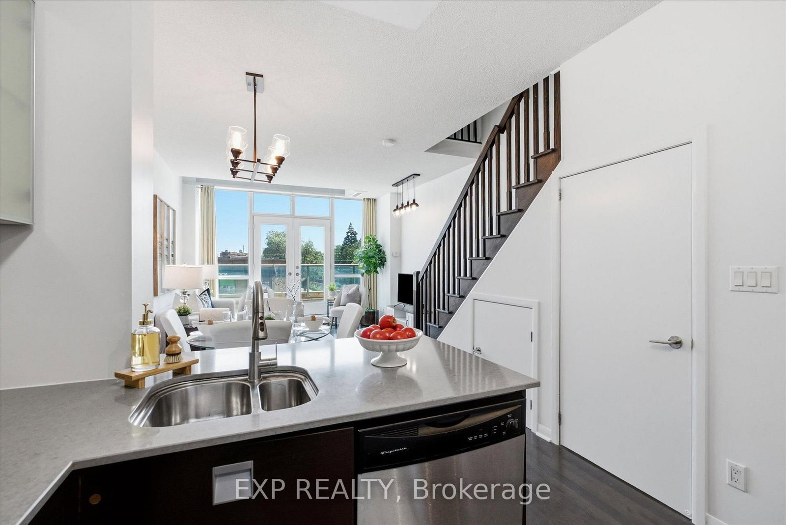 3391 Bloor Street W • #221 • Toronto, ON photo 5