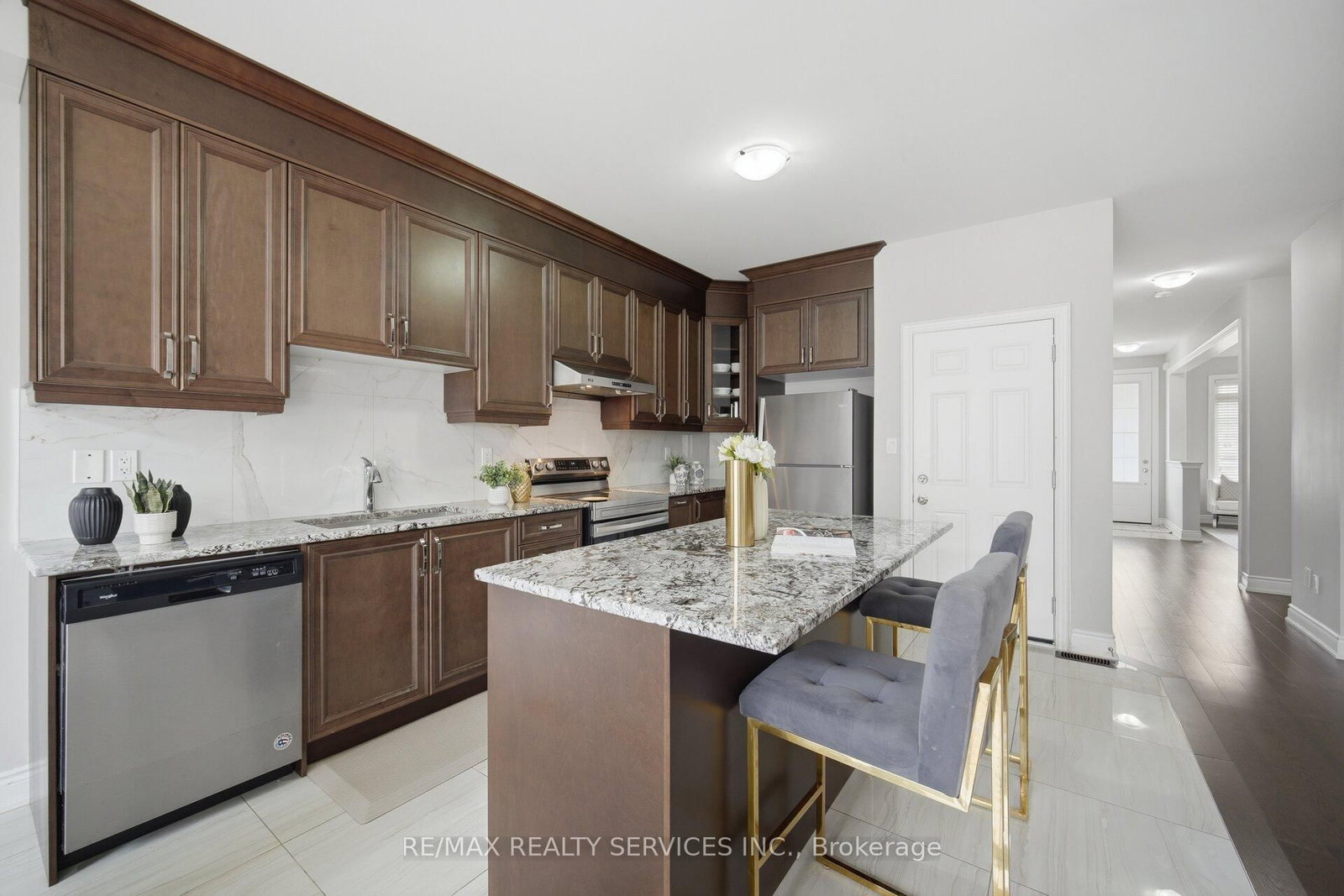 12 Enclave Trail • Brampton, ON photo 12
