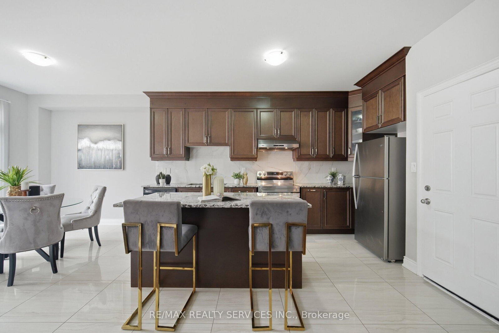 12 Enclave Trail • Brampton, ON photo 15