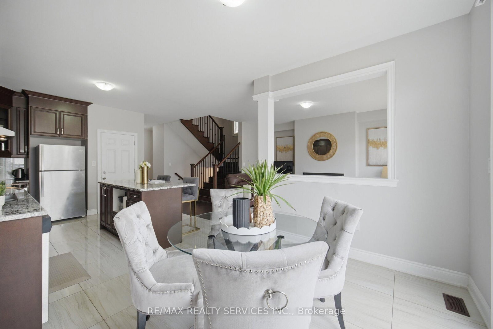 12 Enclave Trail • Brampton, ON photo 18