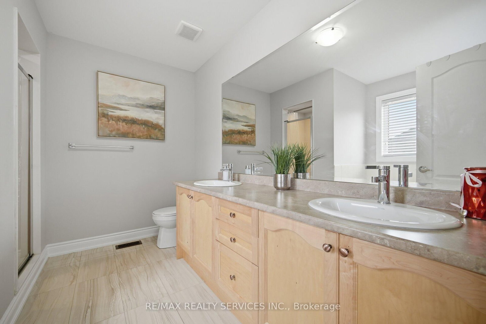 12 Enclave Trail • Brampton, ON photo 31