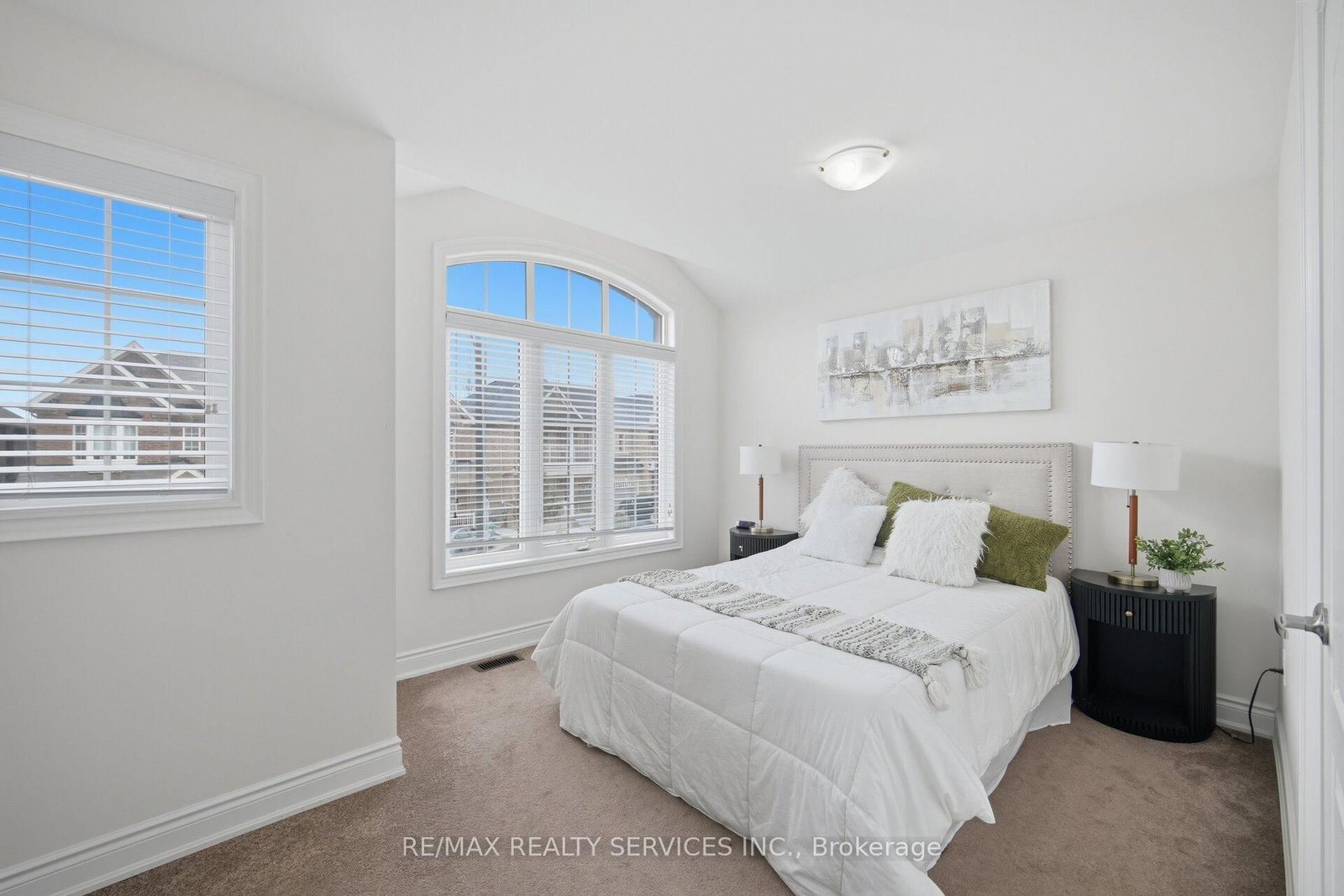 12 Enclave Trail • Brampton, ON photo 35