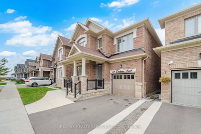 12 Enclave Trail • Brampton, ON photo 4