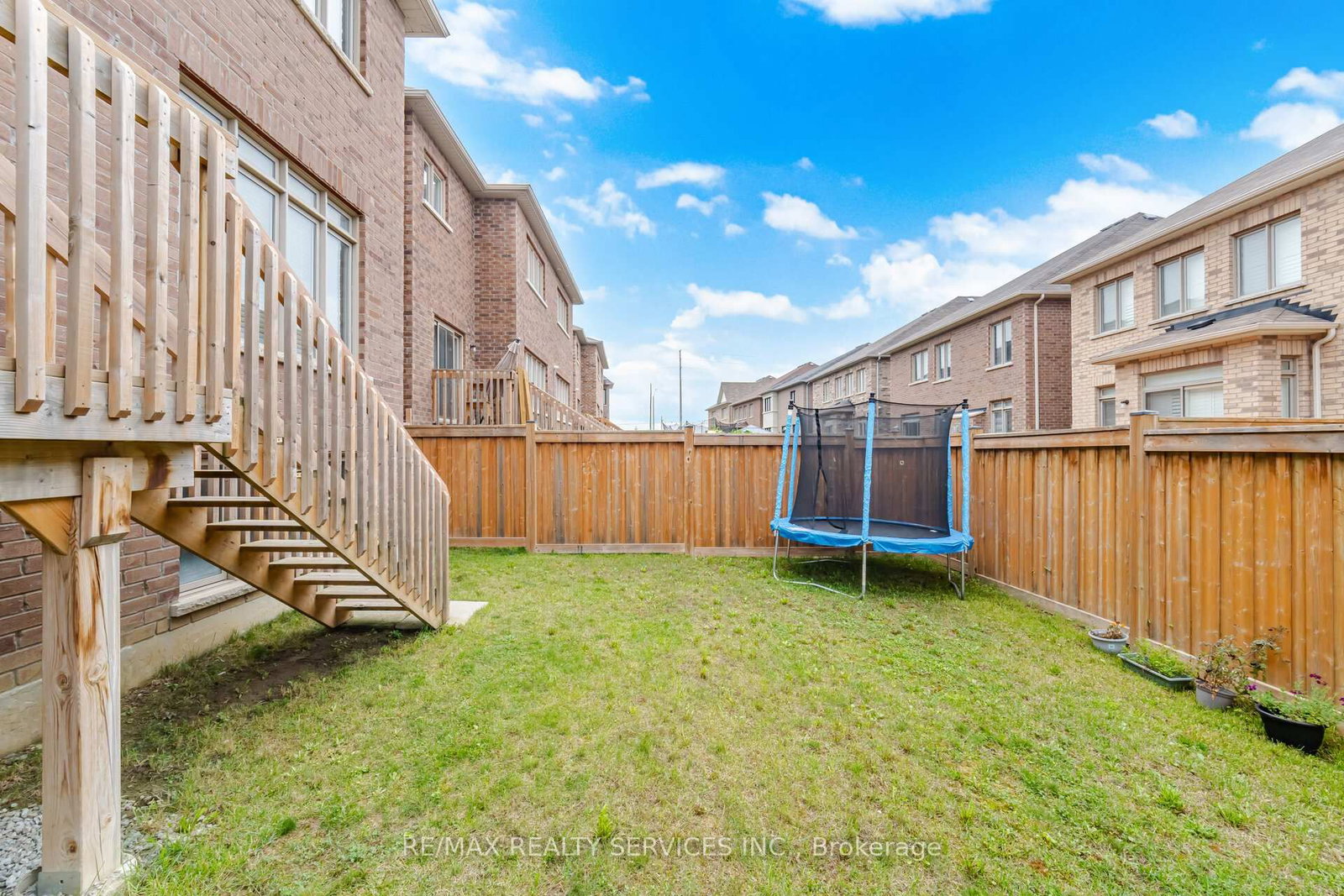 12 Enclave Trail • Brampton, ON photo 46