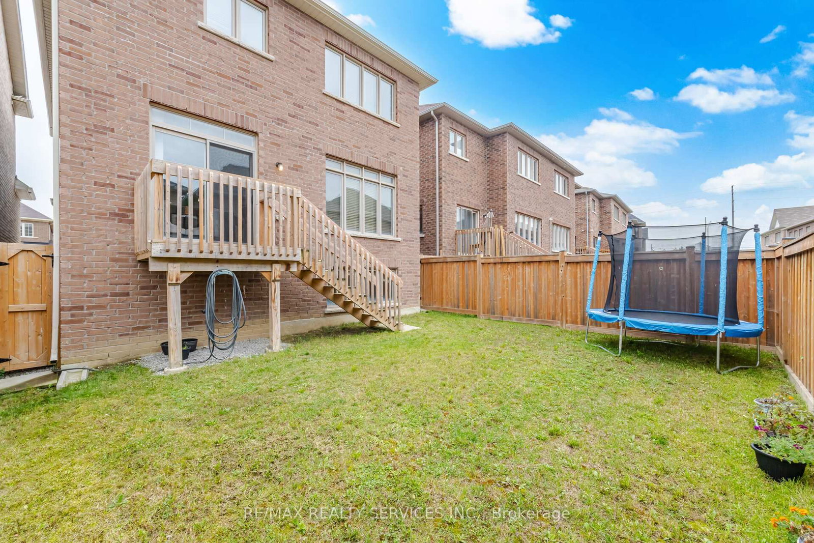 12 Enclave Trail • Brampton, ON photo 47