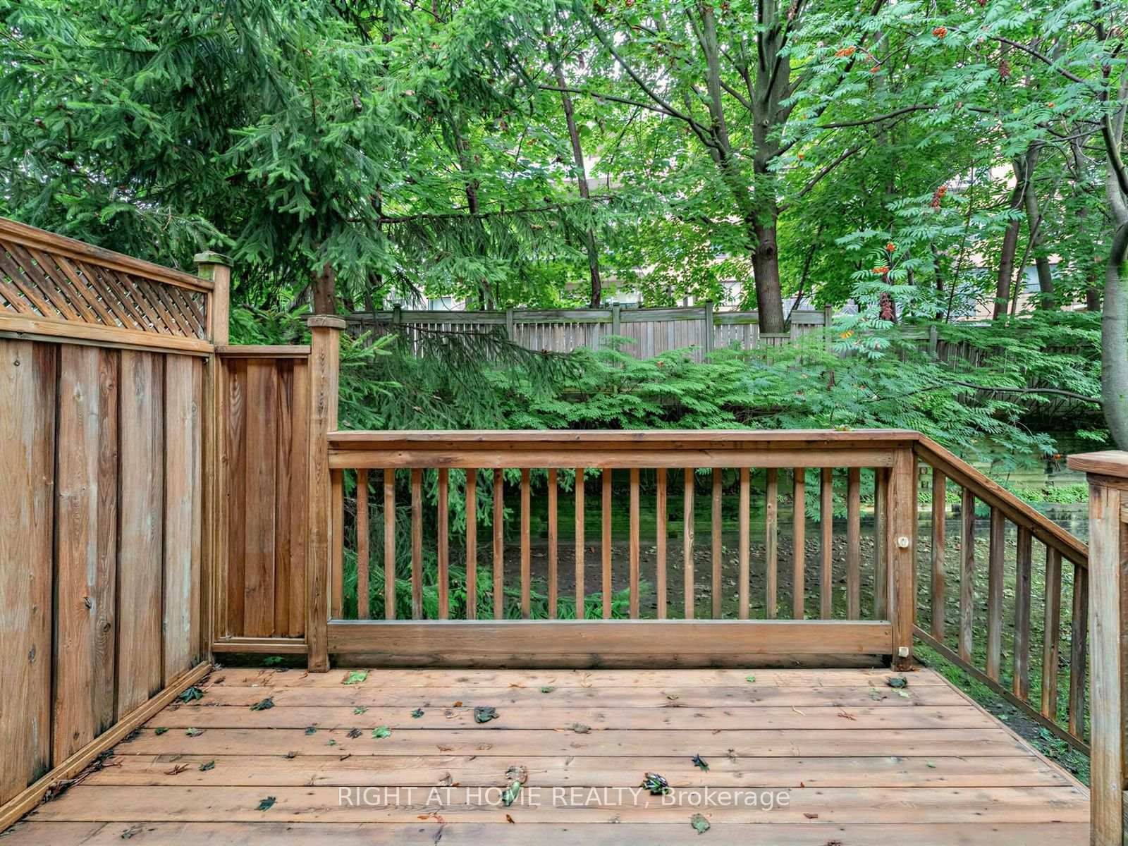 25 Tamarack Circle • #25 • Toronto, ON photo 29