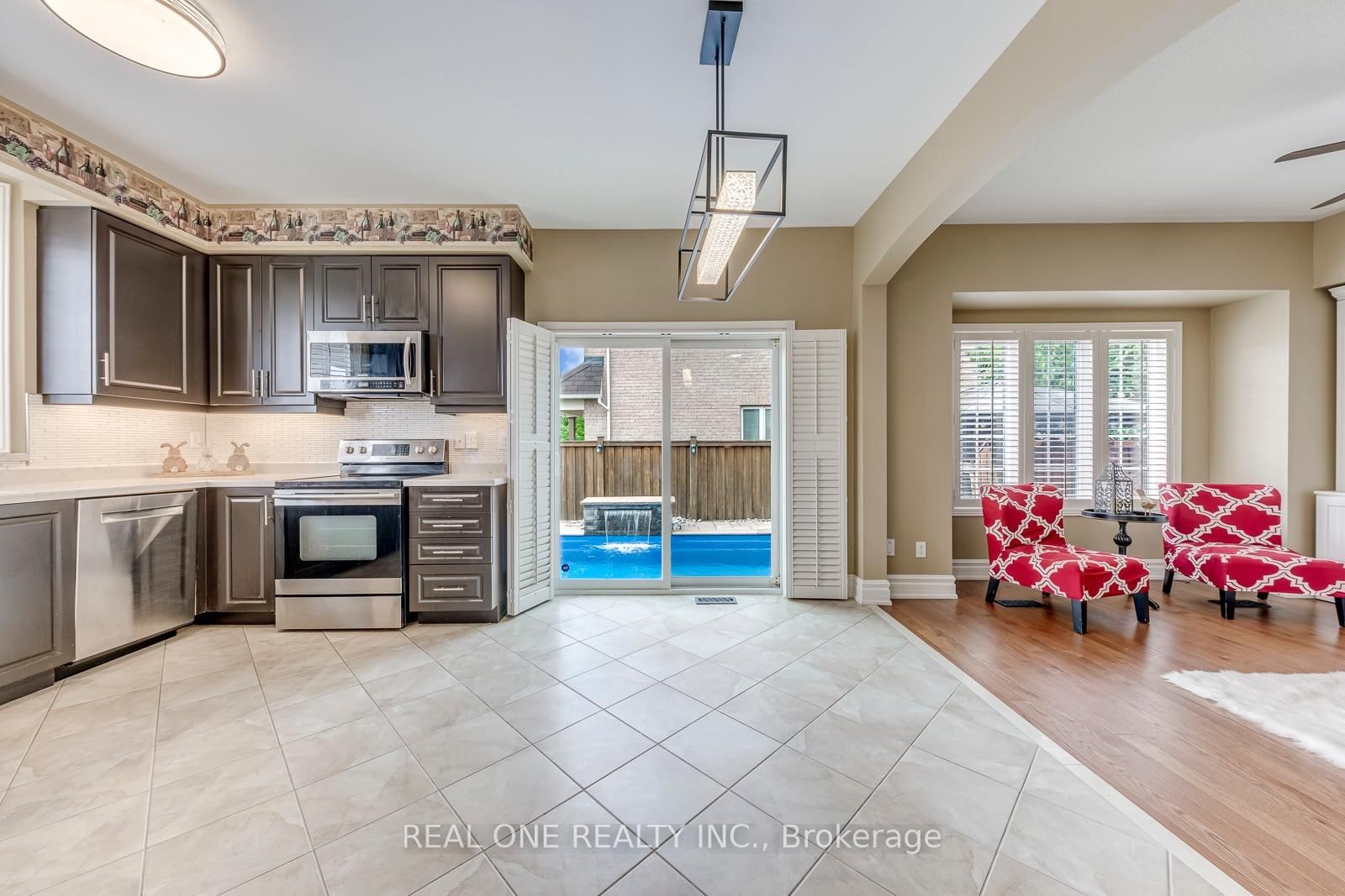 4201 Prudham Avenue • Burlington, ON photo 10