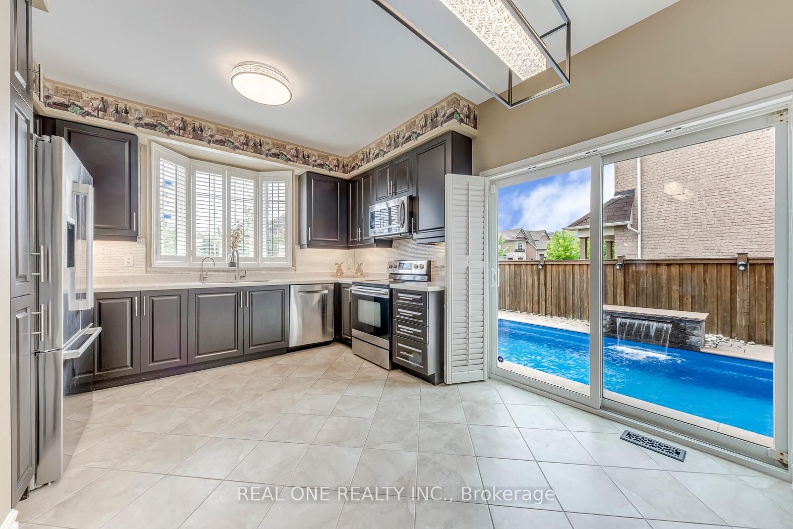 4201 Prudham Avenue • Burlington, ON photo 11