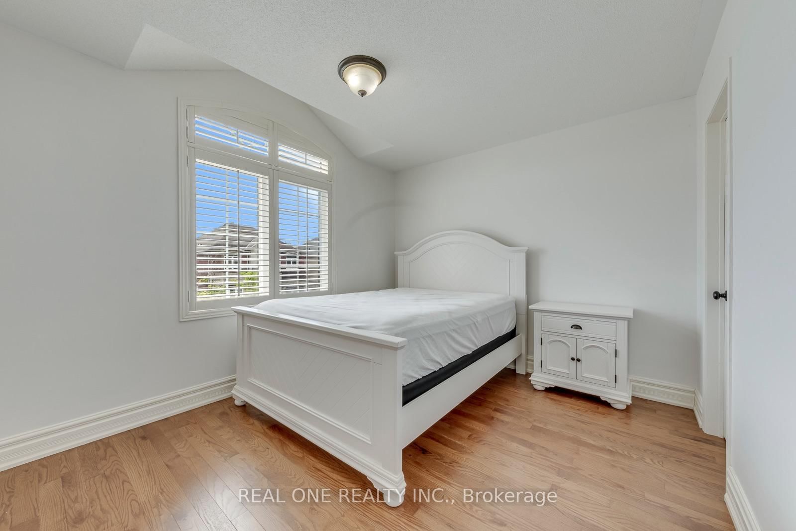 4201 Prudham Avenue • Burlington, ON photo 25