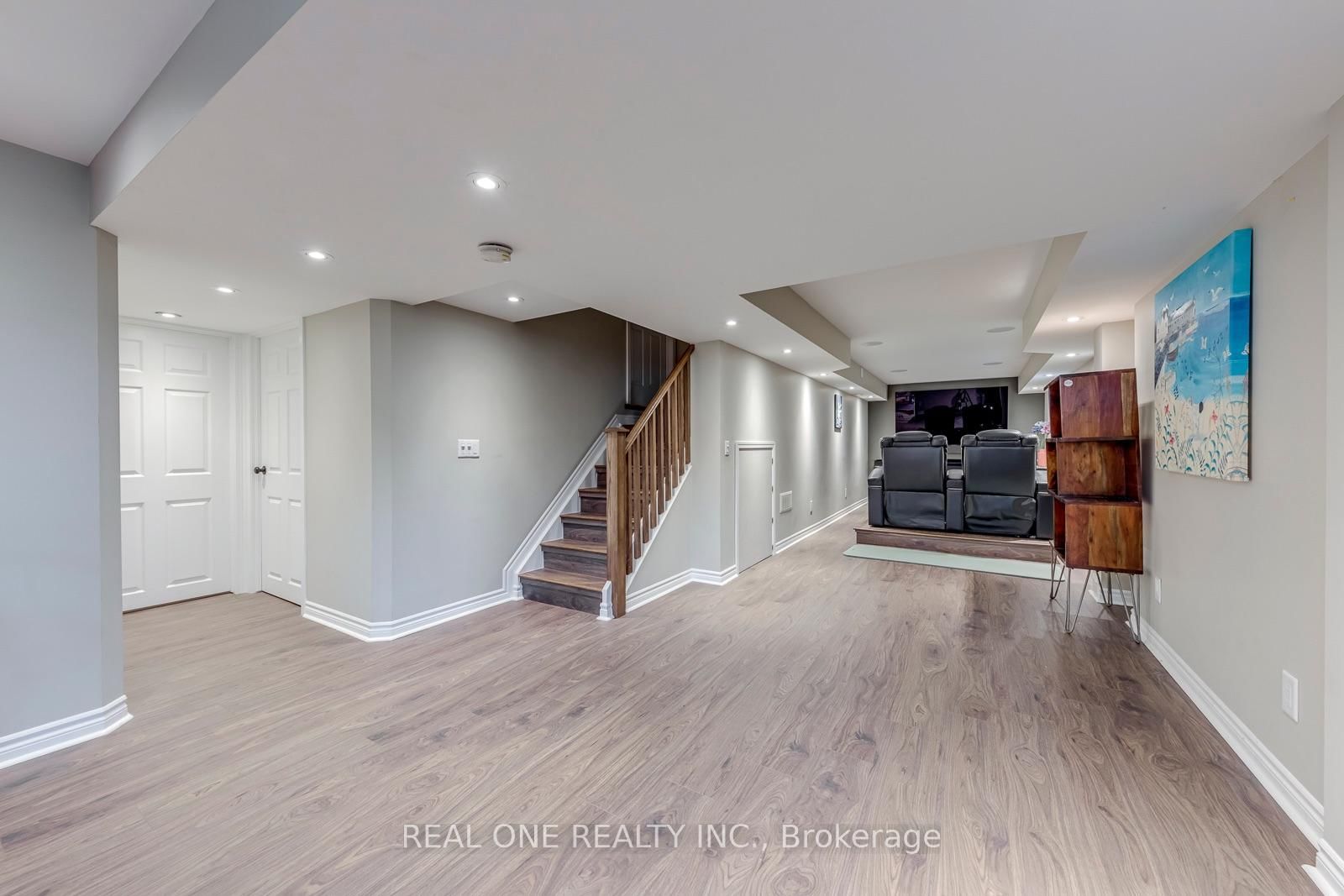 4201 Prudham Avenue • Burlington, ON photo 35