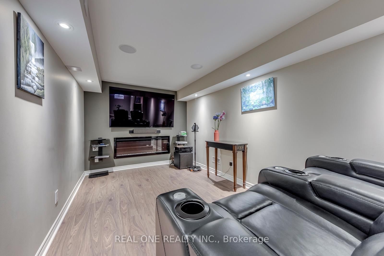 4201 Prudham Avenue • Burlington, ON photo 38