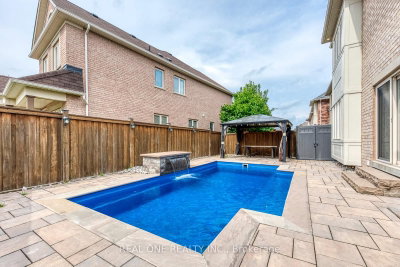 4201 Prudham Avenue • Burlington, ON photo 5