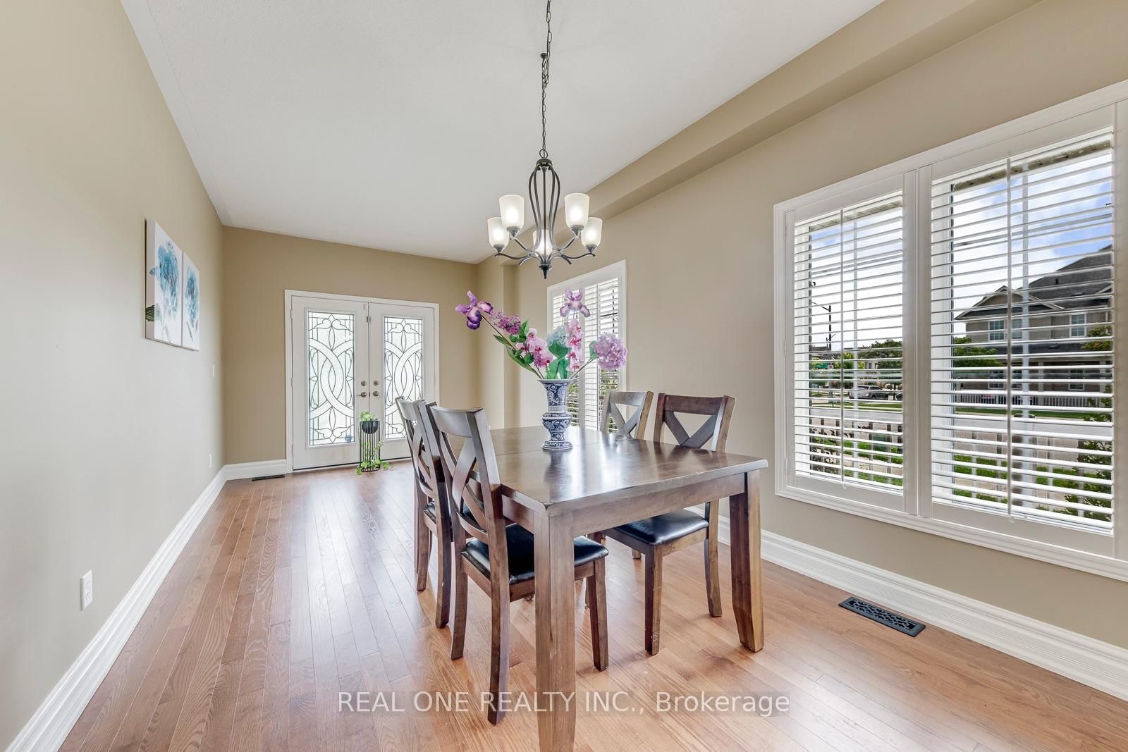 4201 Prudham Avenue • Burlington, ON photo 7
