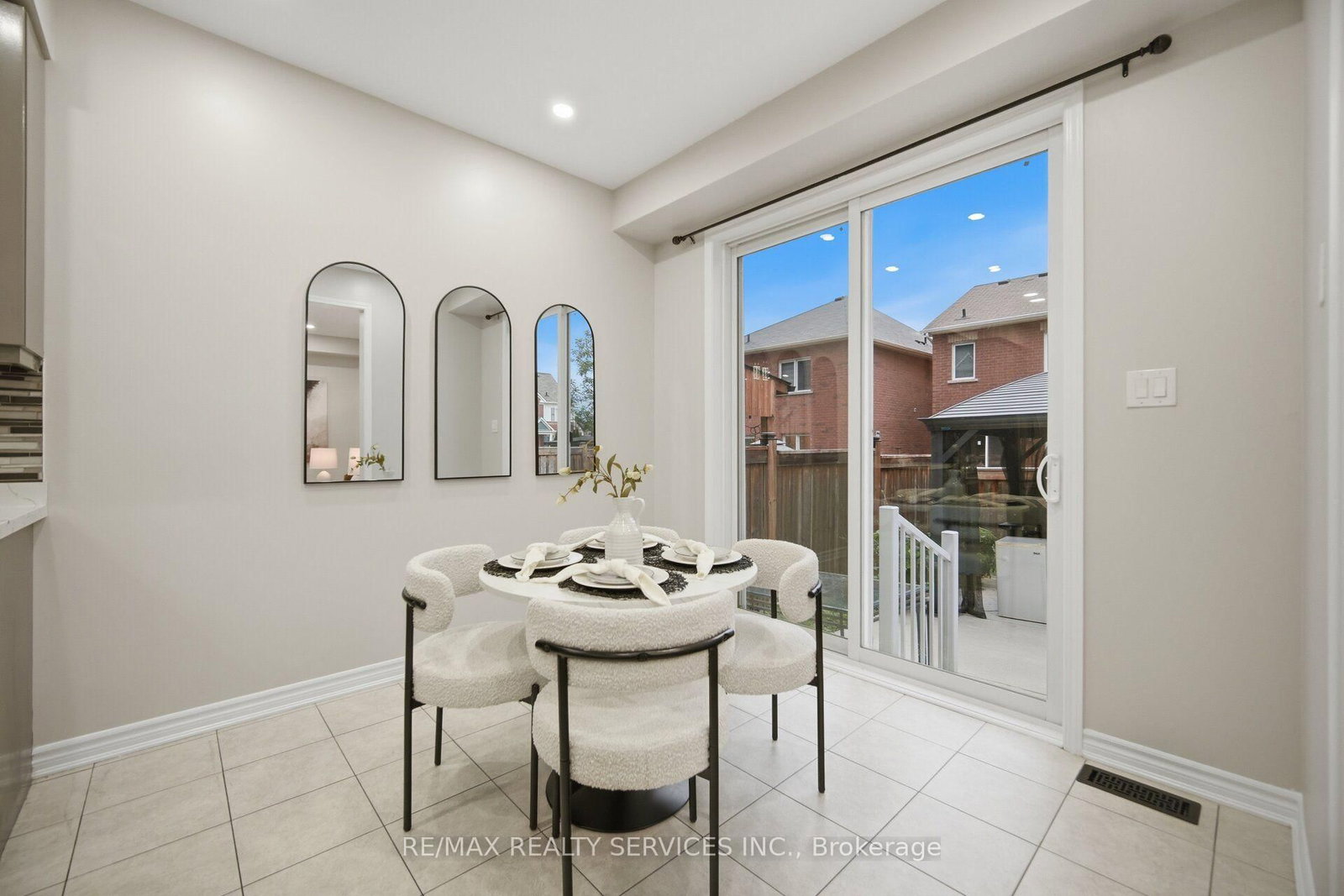 3 Fenchurch Drive • Brampton, ON photo 10