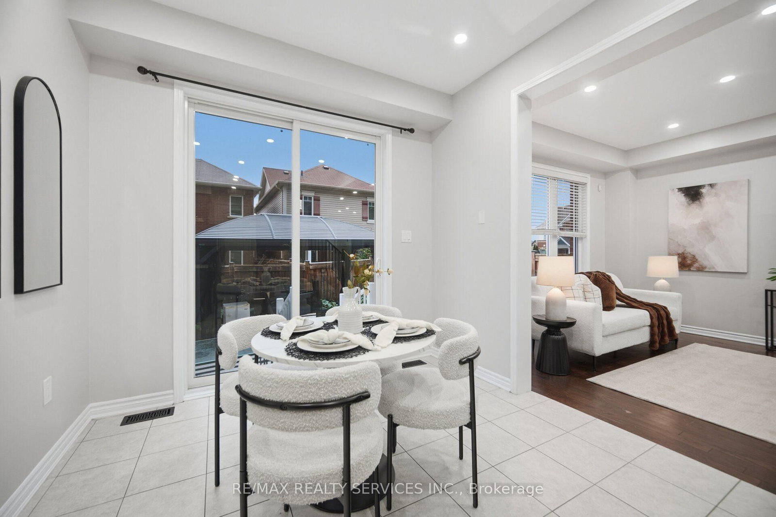 3 Fenchurch Drive • Brampton, ON photo 11
