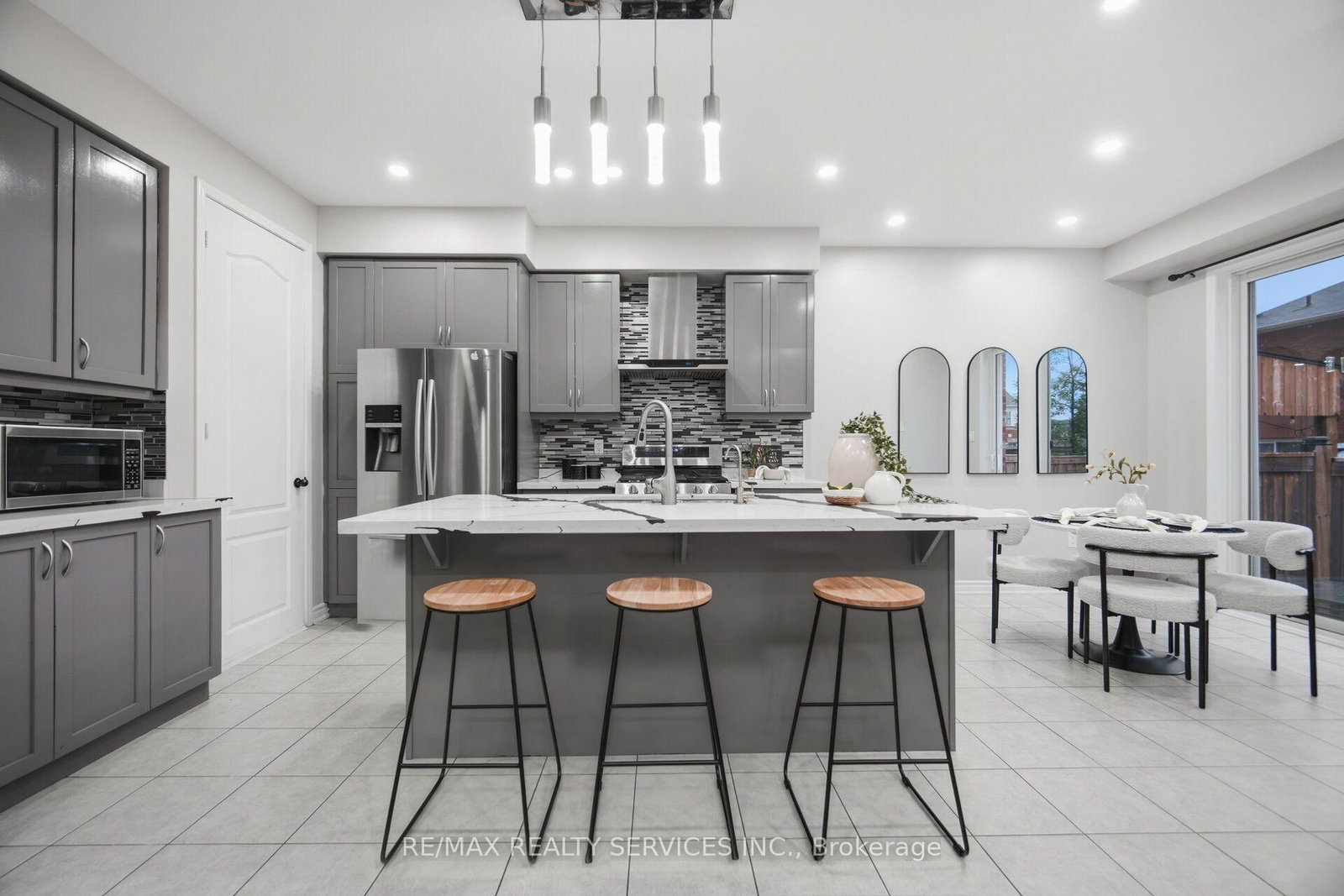 3 Fenchurch Drive • Brampton, ON photo 14