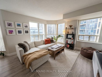 335 Webb Drive • #1803 • Mississauga, ON photo 4