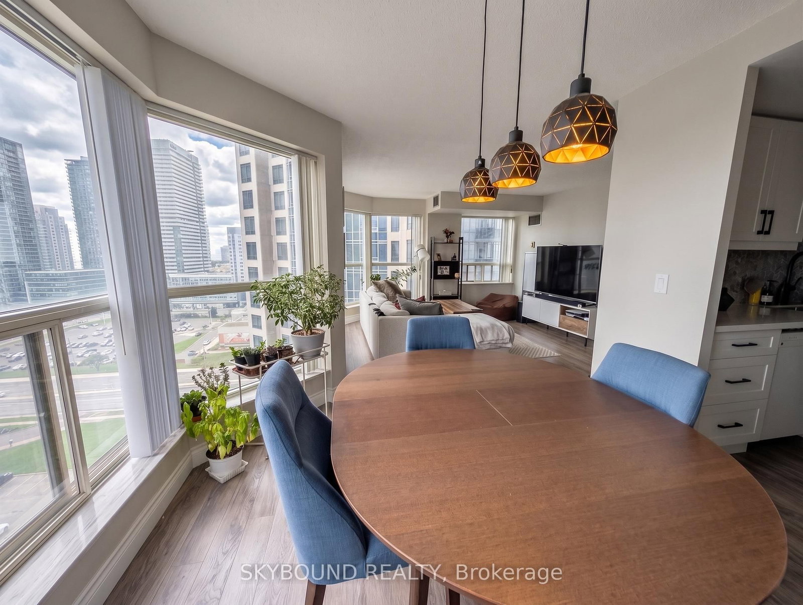 335 Webb Drive • #1803 • Mississauga, ON photo 8
