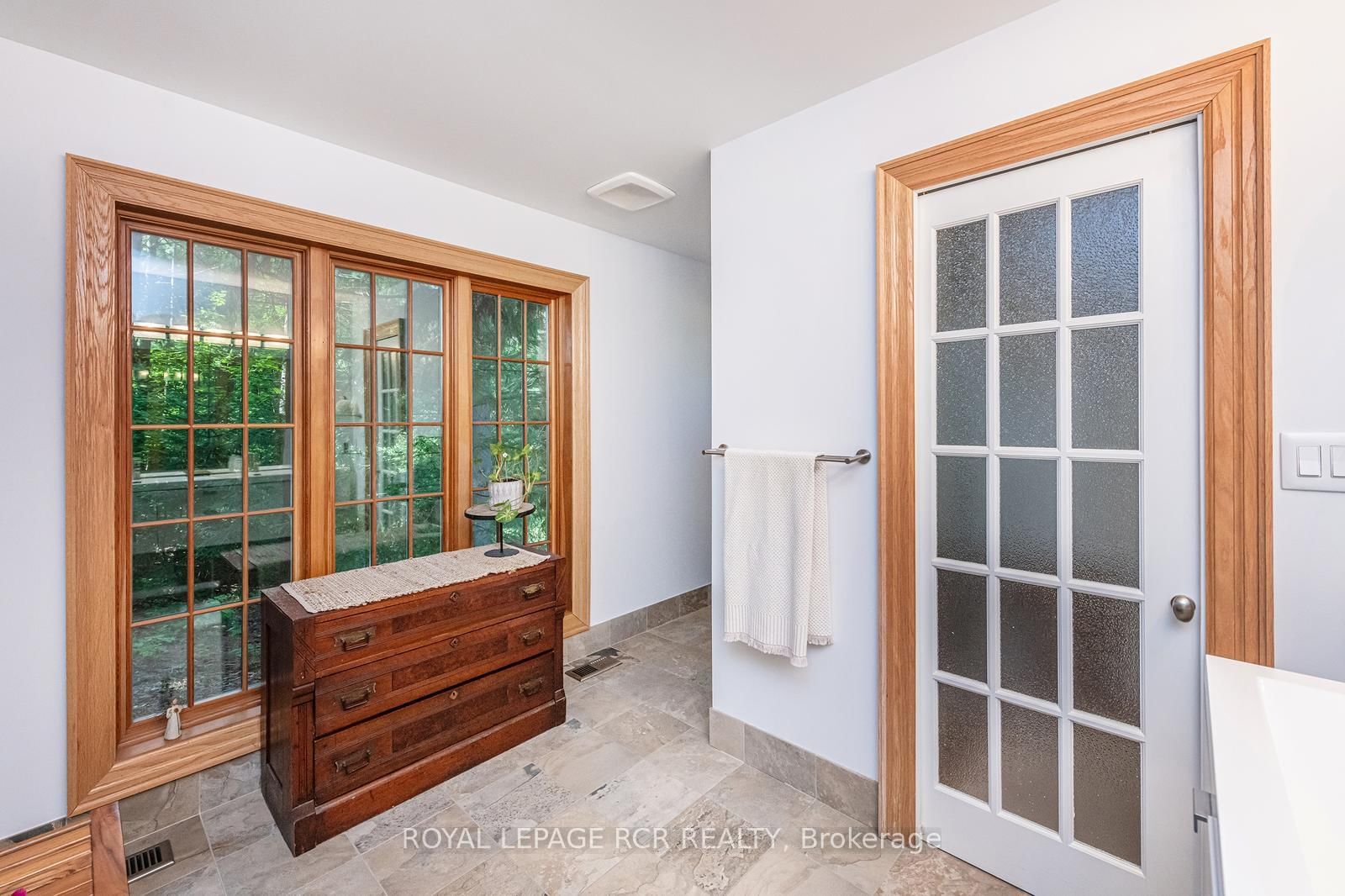 114 Kennedy Road • Caledon, ON photo 18