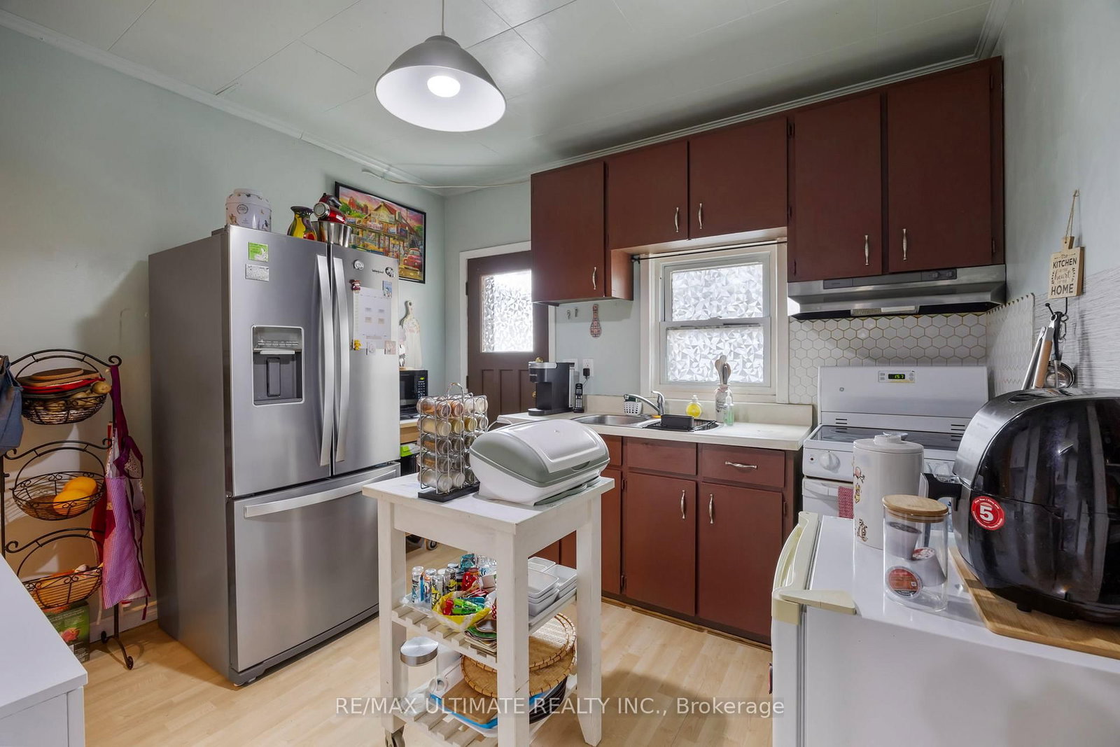 82 Beechwood Avenue • Toronto, ON photo 10