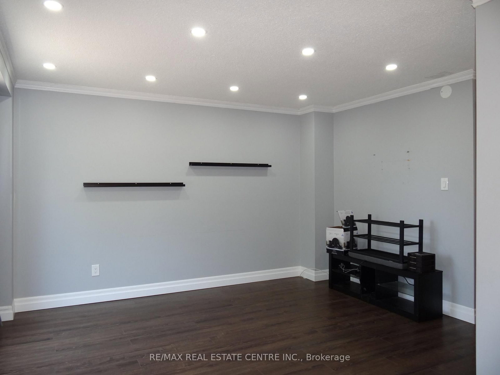 28 Rawling Crescent • Brampton, ON photo 10