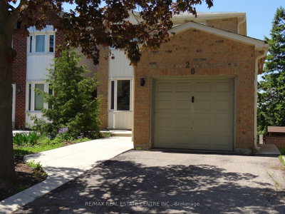 28 Rawling Crescent • Brampton, ON photo 3