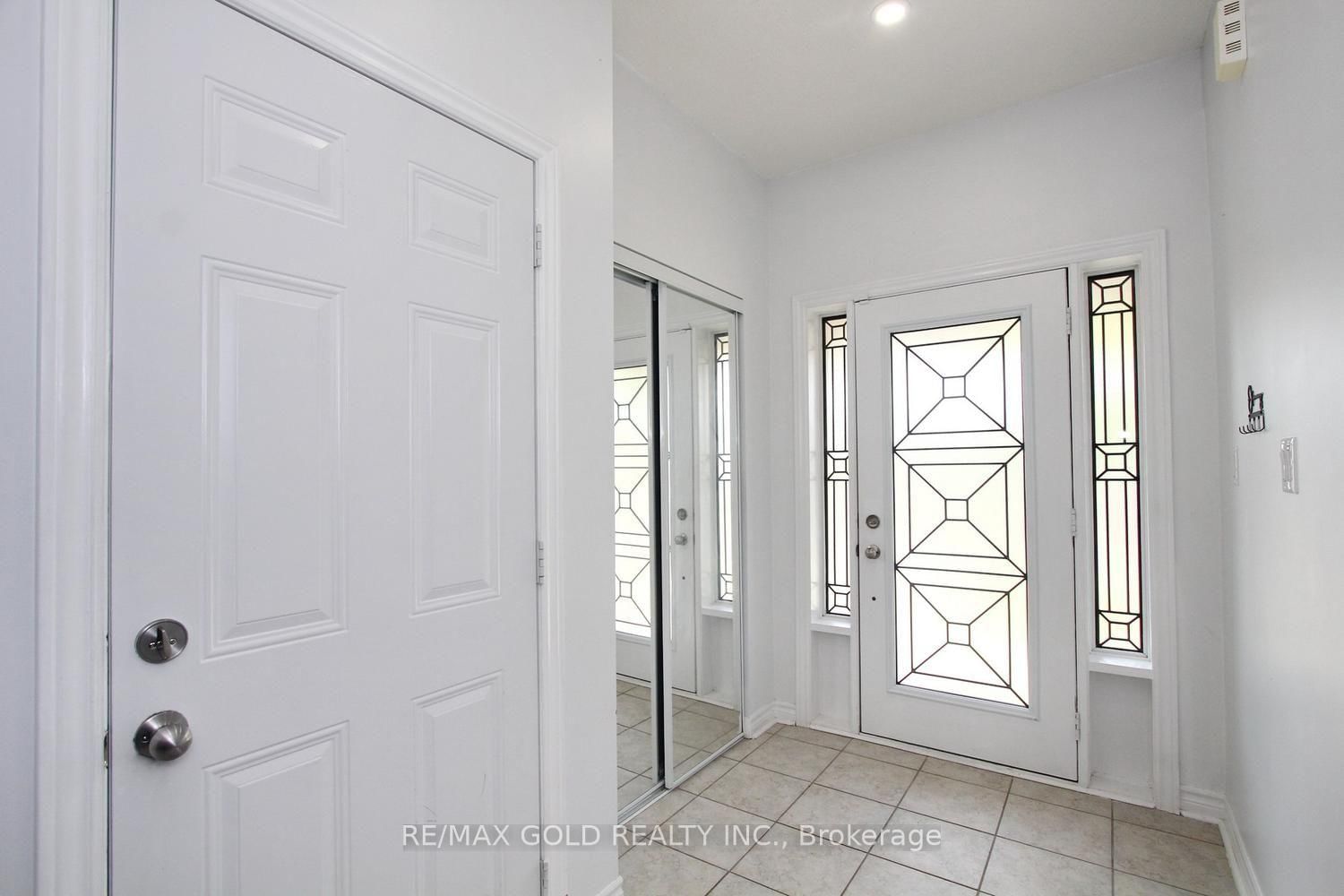 13 Walbrook Road • Brampton, ON photo 6