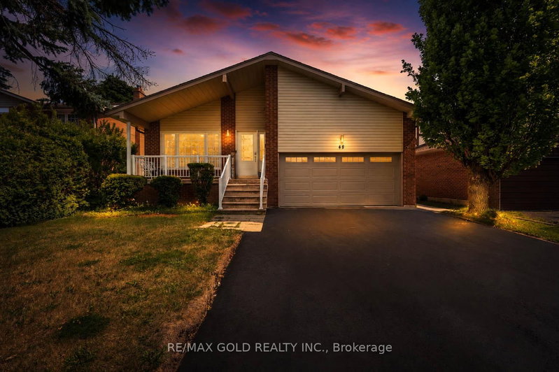 48 Maidstone Crescent