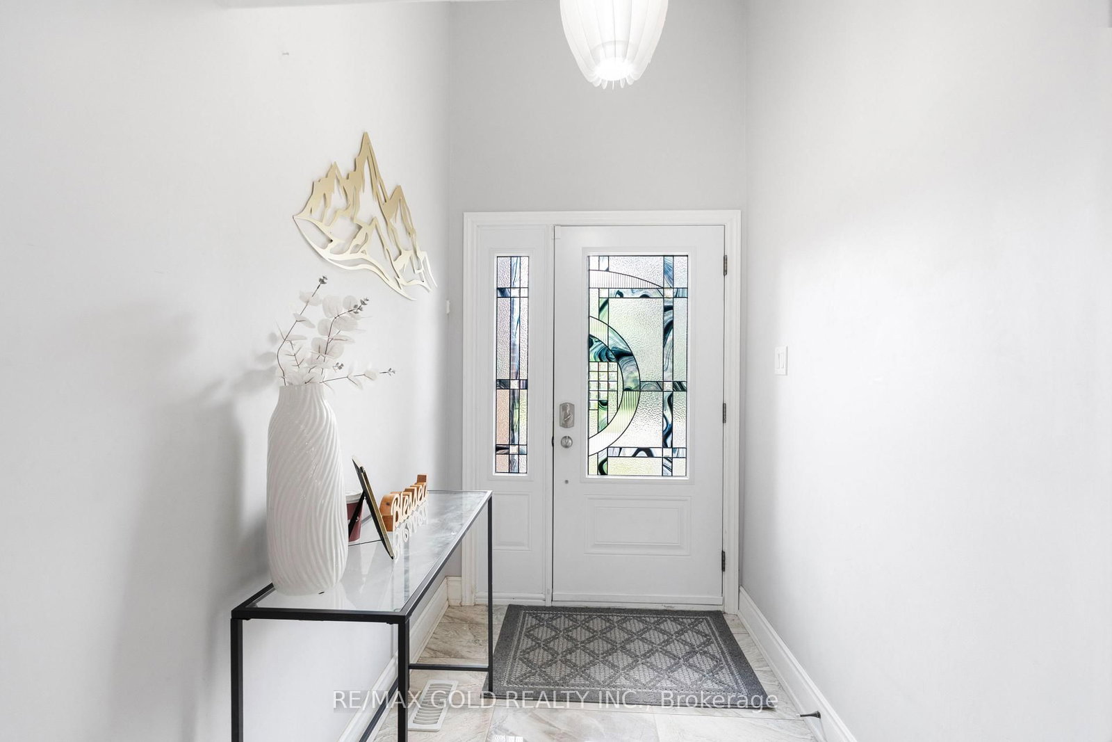 48 Maidstone Crescent • Brampton, ON photo 5