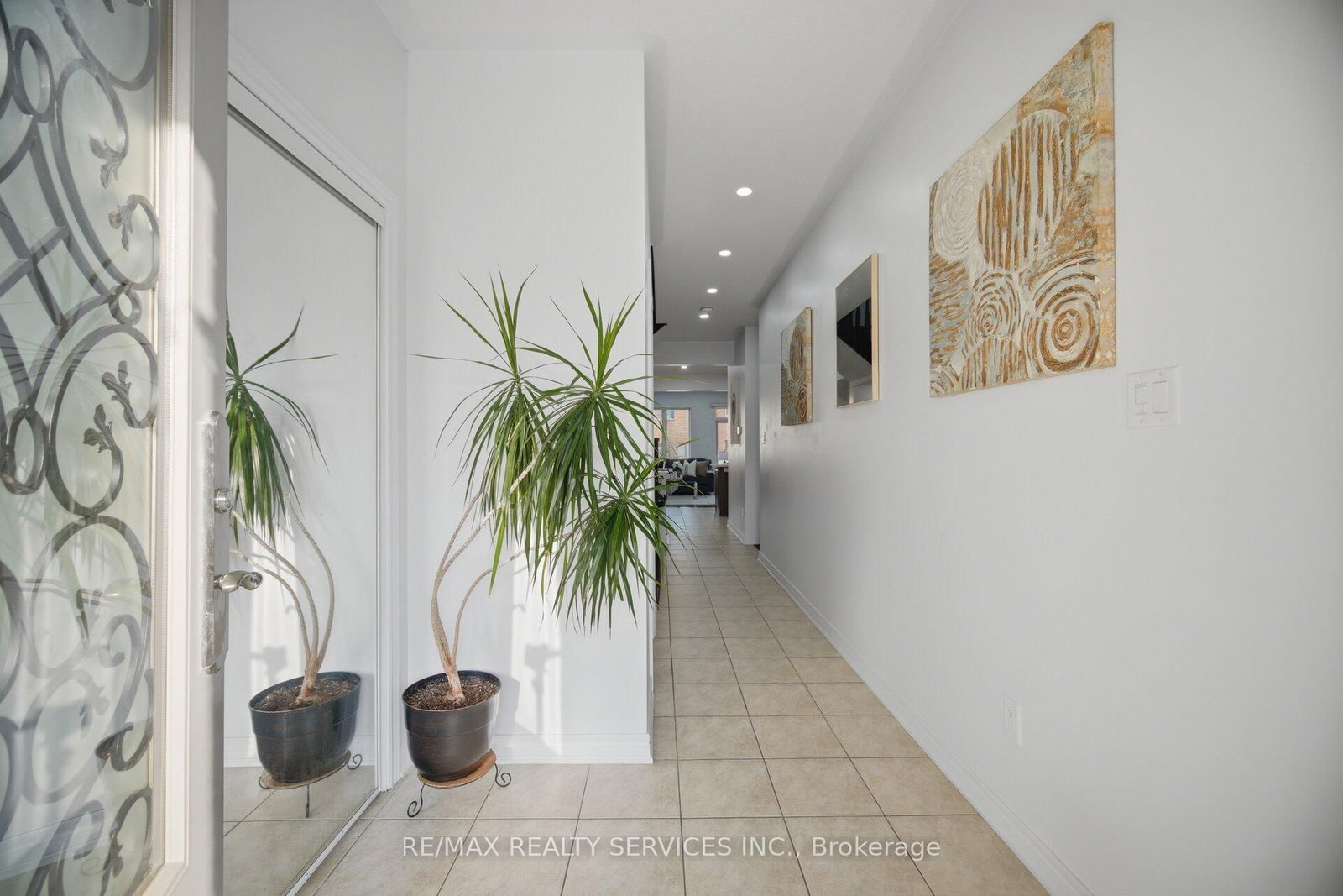 18 Seedland Crescent • Brampton, ON photo 6