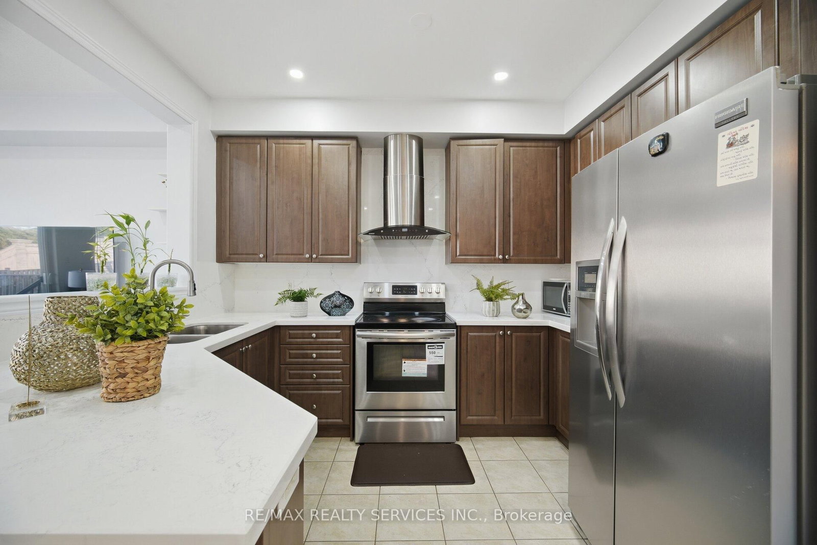 18 Seedland Crescent • Brampton, ON photo 8